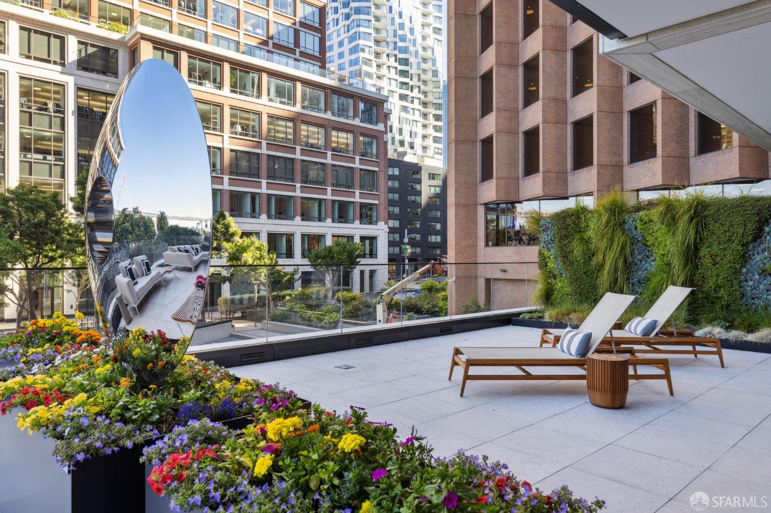 1 Steuart Ln #201 San Francisco, CA 94105