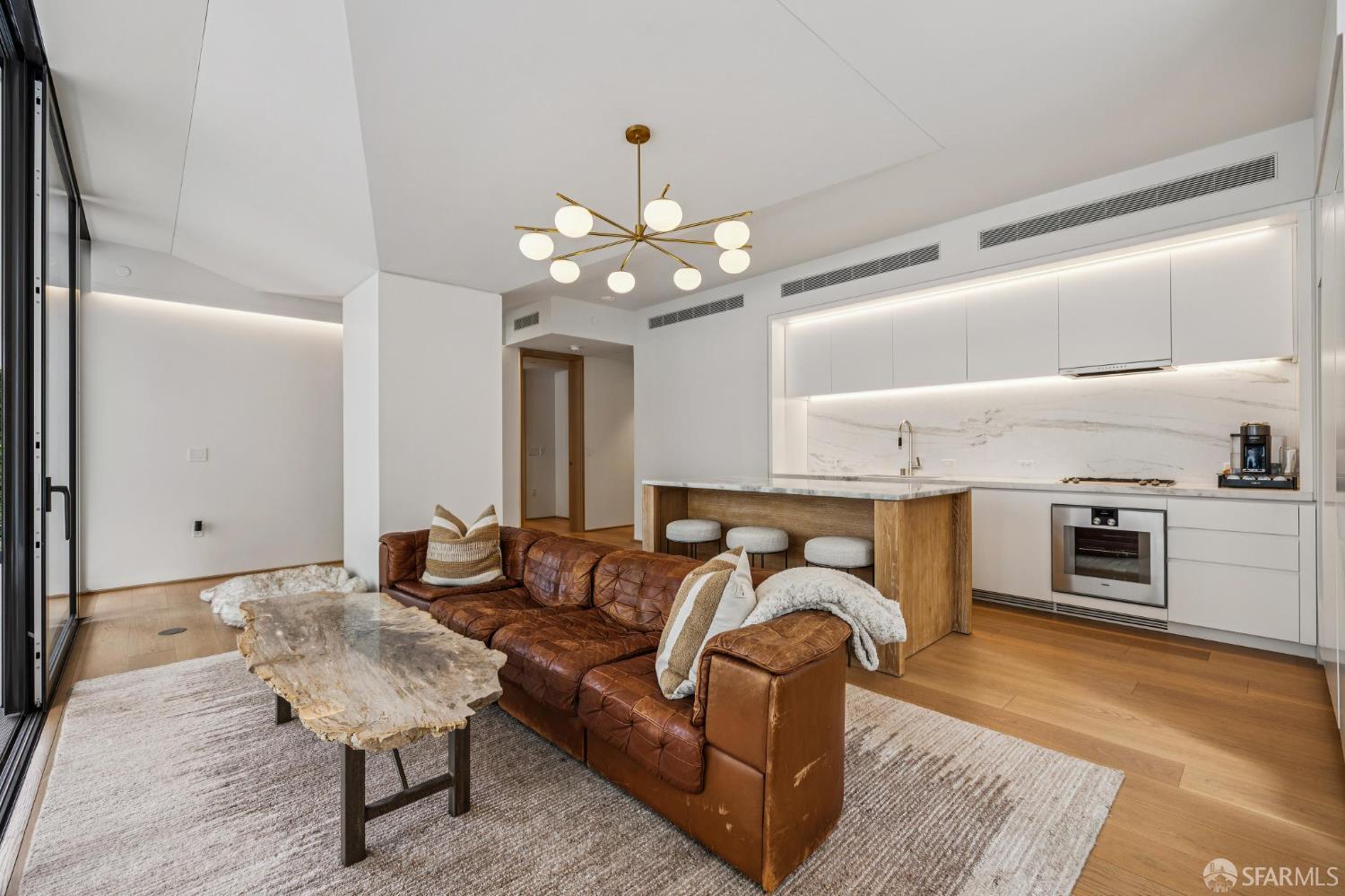 1 Steuart Ln #201 San Francisco, CA 94105